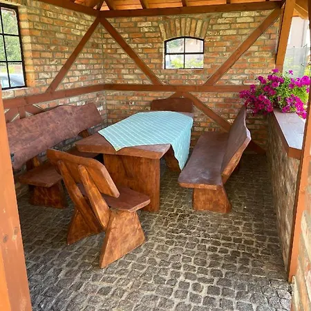 Guest house Pokoje Goscinne Olenka Nowecin